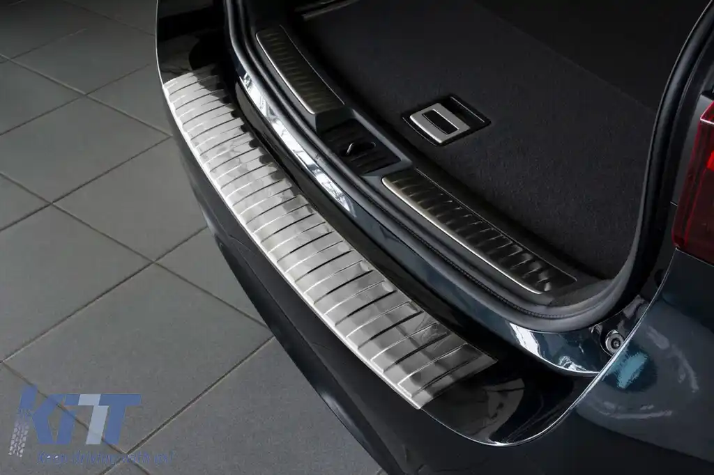 Protector Avisa pentru bara spate potrivit pentru Toyota Avensis break 2015-2018, crom-image-6211603