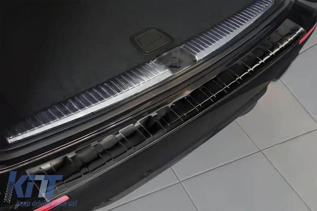 Protector pentru bara spate Avisa potrivit pentru Mercedes E-Class S213 break 2016-2019 cu bara spate standard sau AMG, lac negru-image-6129703