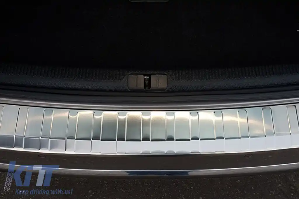 Protector pentru bara spate Avisa potrivit pentru Volkswagen Passat B7 break 2011-2014, crom-image-6211723