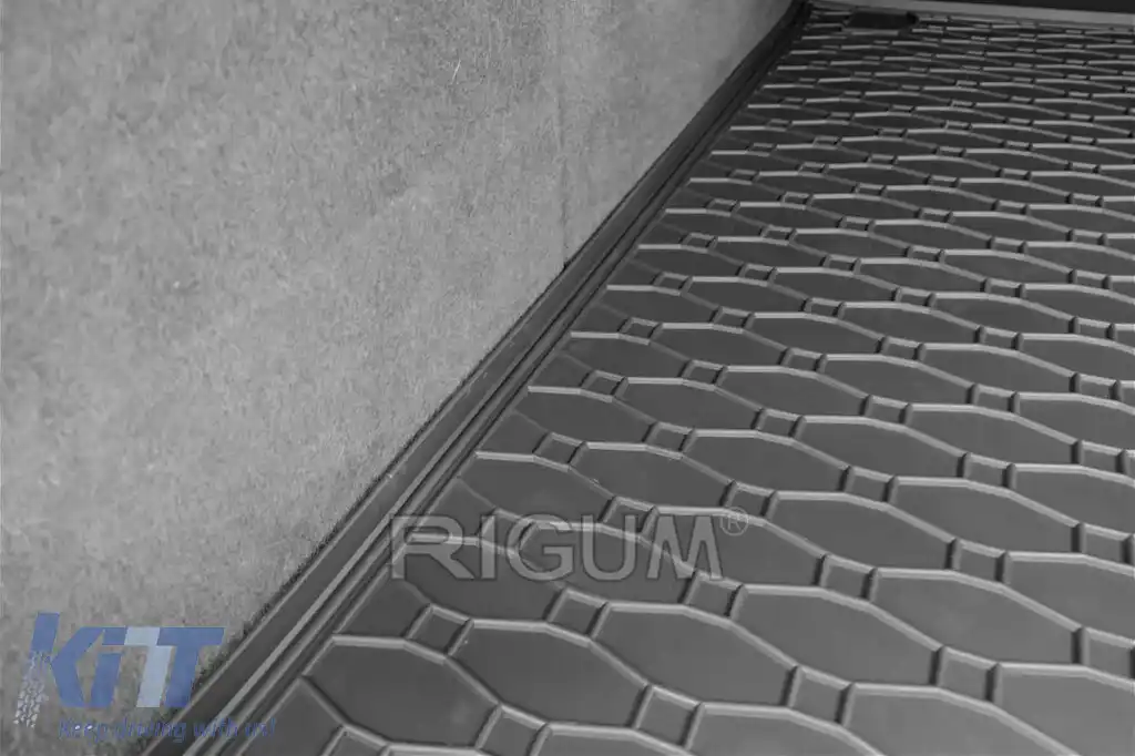 Rubber trunk mat by Rigum for Volkswagen Touareg 2003-2018 for models with dual-zone climate control-image-6225828