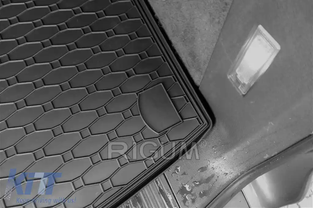 Rubber trunk mat by Rigum for Volkswagen Touareg 2003-2018 for models with dual-zone climate control-image-6225829