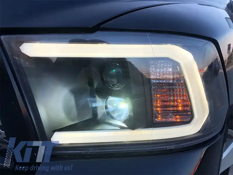 Set de faruri de tuning potrivit pentru Dodge Ram 2009-2018 cu bază neagră, stânga și dreapta-image-6152845