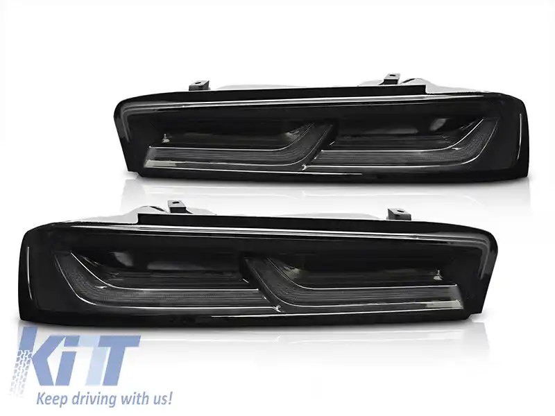Set de stopuri LED de tuning potrivit pentru Chevrolet Camaro 2016-2018 cu bază fumurie, cu semnalizatoare dinamice, stânga și dreapta