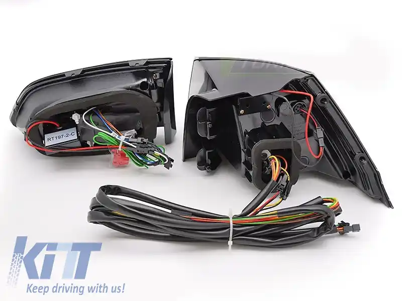 Set de stopuri LED potrivit pentru Volkswagen Golf VII break 2013-2017, cu bază fumurie, stânga și dreapta-image-6238208