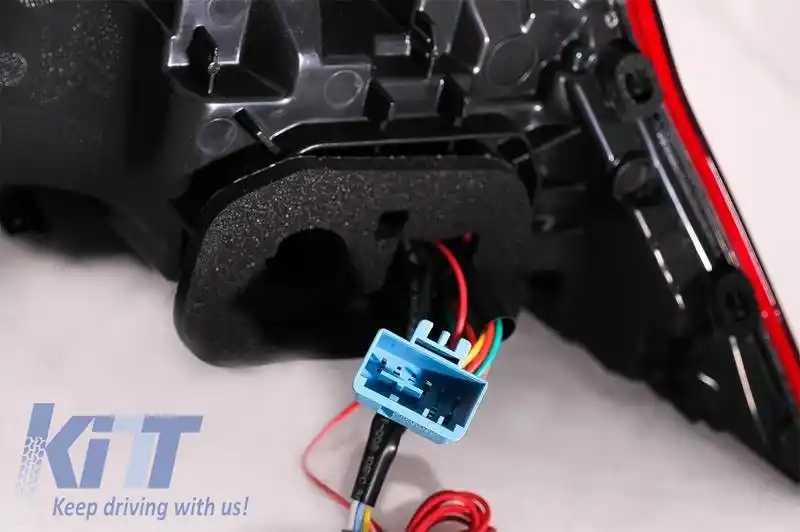 Set de stopuri potrivit pentru VW Passat B8 3G (2015-2019) Limuzină cu lumini de semnalizare dinamice secvențiale design B8.5 Roșu/Cristal-image-6314205