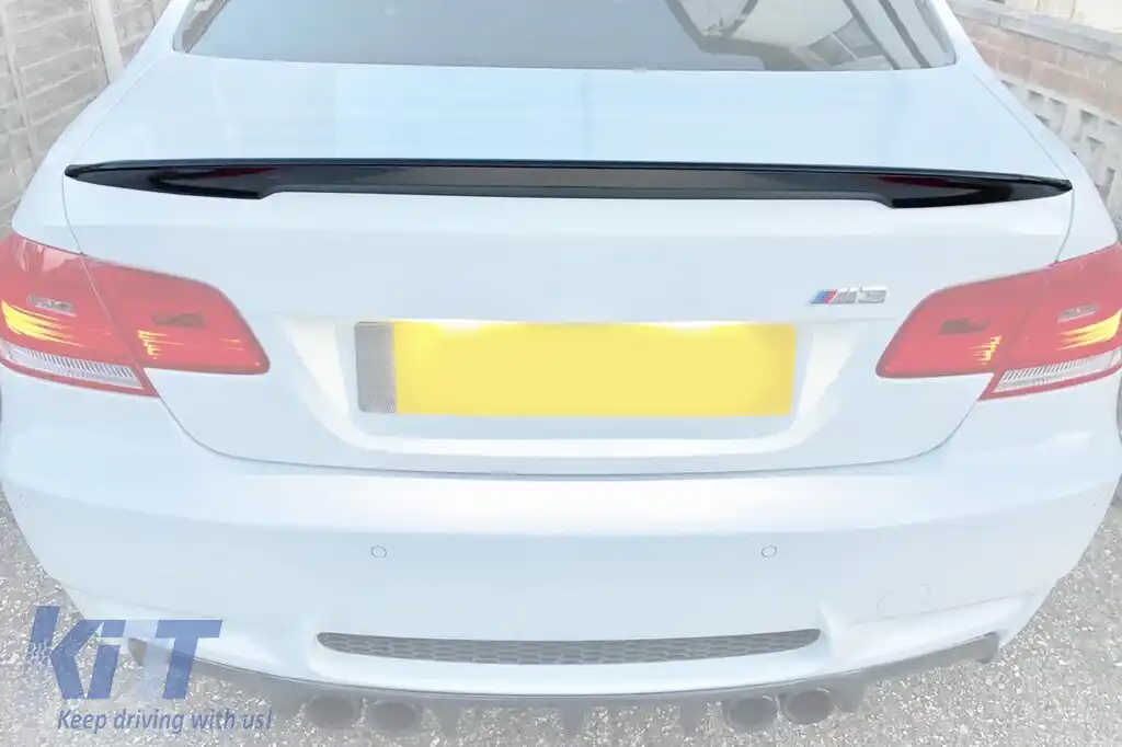 Spoiler de portbagaj tip Performance potrivit pentru BMW Seria 3 E92 2007-2013, negru