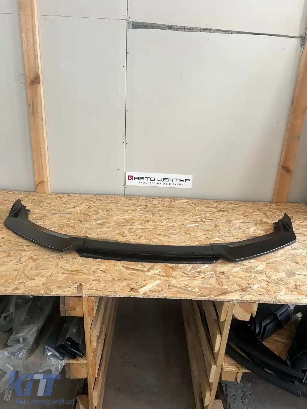 SPOILER FRONTAL UNIVERSAL FINISH PIANO NEGRU-image-6260970