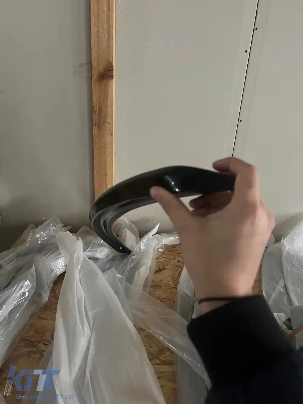 SPOLIER SPATE potrivit pentru MERCEDES CLS W219 2005-2010-image-6260491