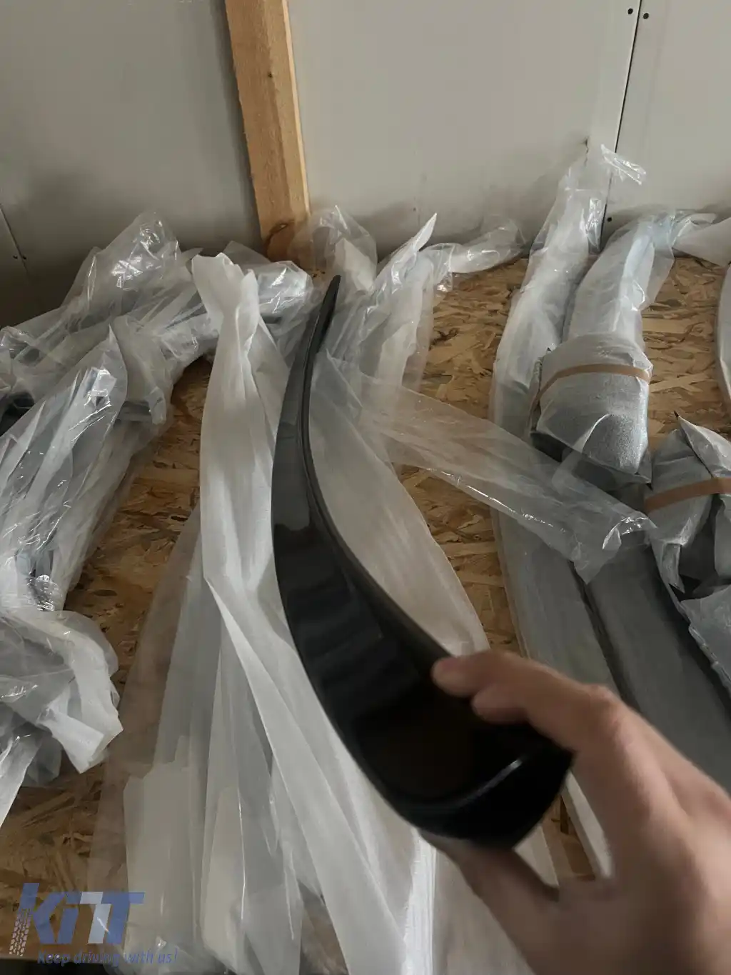 SPOLIER SPATE potrivit pentru MERCEDES CLS W219 2005-2010-image-6260492