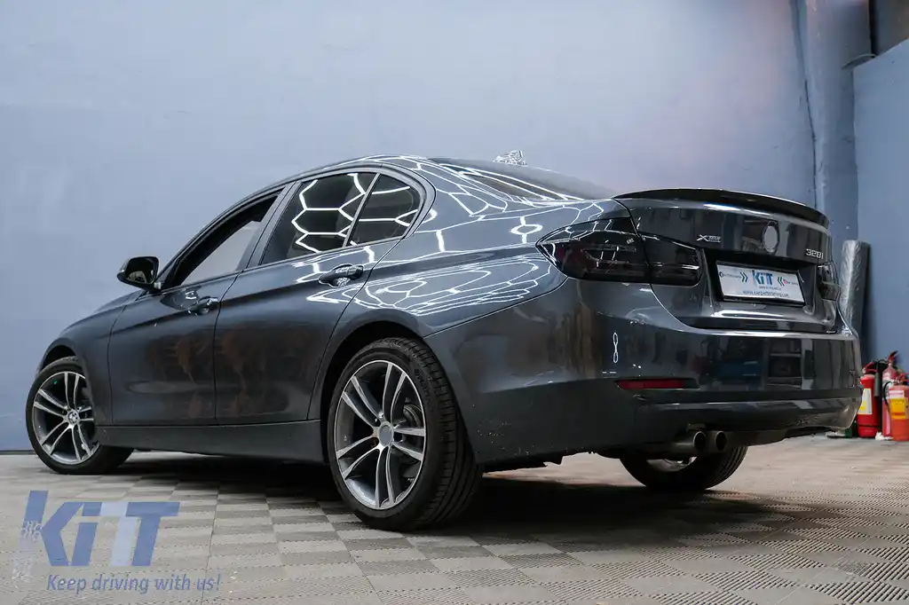 Stopuri LED BAR compatibil cu BMW Seria 3 F30 (2011-2019) Negru Fumuriu LCI Design cu Semnal Dinamic Secvential-image-6094302