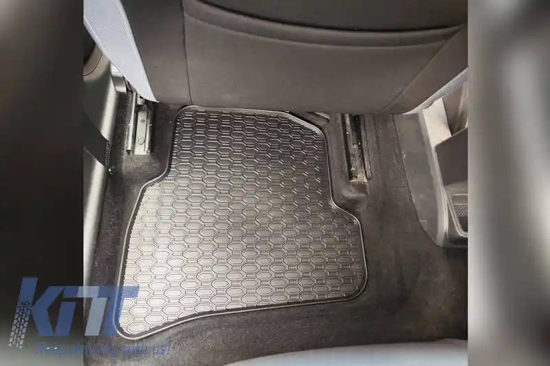 Tapițerie din cauciuc Geyer & Hosaja potrivită pentru VW Polo 2009-2017 / Skoda Fabia 2014+ / Seat Ibiza 2008-2017 4 Piese, Negru 842/4C-image-6316210