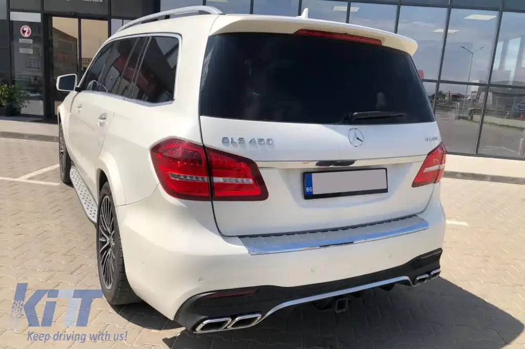 Un pachet de design tip 63 potrivit pentru Mercedes GLS X166 2015-2018 cu elemente cromate și țevi de eșapament-image-6265425