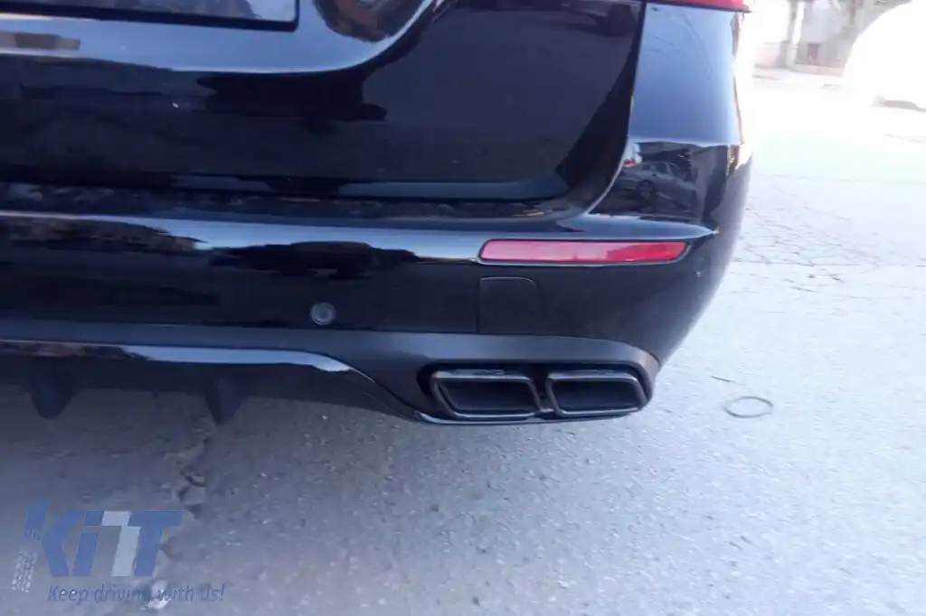 Un pachet de design tip E63 potrivit pentru Mercedes E-Class W213 2016-2019 cu ieșiri de evacuare negre și garnitură neagră, pentru modelul cu bara de protecție din spate standard.-image-6141485