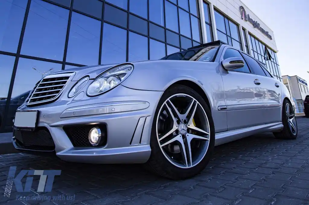 Un pachet de design tip E63 potrivit pentru Mercedes E-Class W211 sedan 2002-2009-image-6143125
